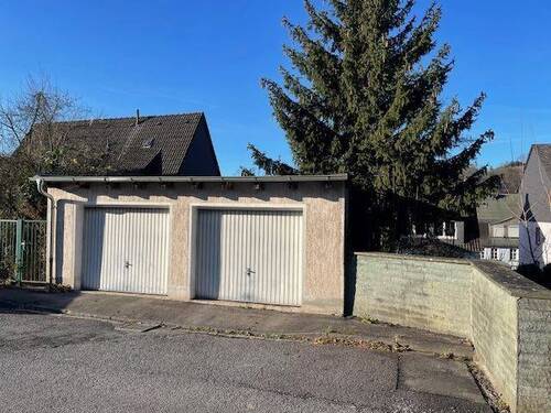 Garagen - Mehrfamilienhaus, Wohnhaus mit 220,00 m² in Arnsberg zum Kaufen