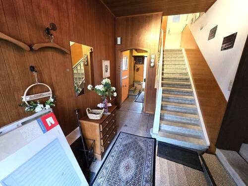 Eingangsflur - Einfamilienhaus mit 150,00 m² in Kassel / Kirchditmold zum Kaufen