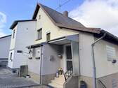 Seitenansicht - 6 Zimmer Mehrfamilienhaus, Wohnhaus in Riegelsberg / Walpershofen