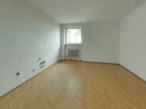 Bild 3 - 4 Zimmer Etagenwohnung in Ansbach