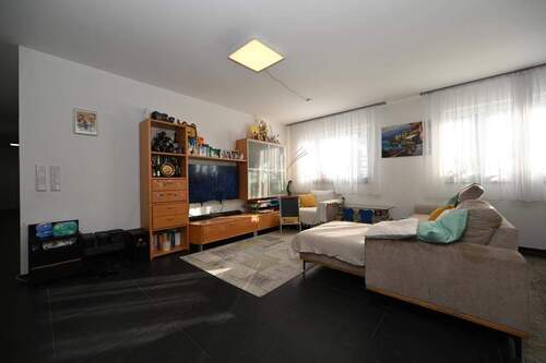 Offener Wohnbereich - 4 Zimmer Etagenwohnung zur Miete in Neumarkt