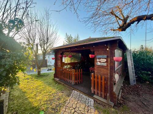 Gartenpavillon (überdachte Terrasse ca. 16 qm) - 