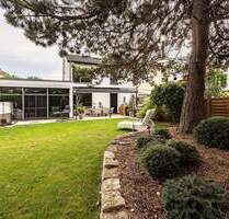 FIRSTPLACE - Großes Familienhaus mit sonnigem Traumgarten | Allach-Untermenzing - München