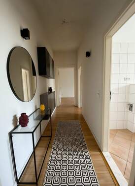 Flur (Wohnidee) - (KI generiert) - 