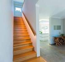 Wohnen und Gewerbe unter einem Dach - renoviertes Stadthaus mit viel Komfort - Münchberg