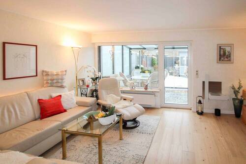 Wohnzimmer - 3 Zimmer Einfamilienhaus zum Kaufen in Kronshagen