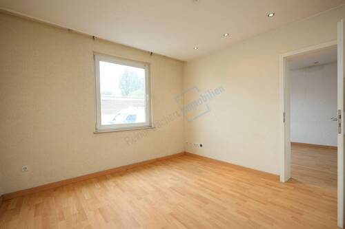 BÜRO IM EG - 6 Zimmer Einfamilienhaus zum Kaufen in Darmstadt