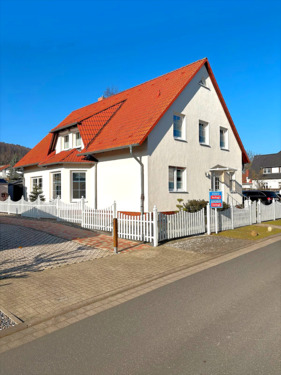 ab84f507-5def-4a7b-99a8-8b0db644e745 - Vielseitiges Wohnhaus - ZFH o. EFH m. Einlieger-Ferienwg., Büros - Toplage von Sassnitz auf Rügen