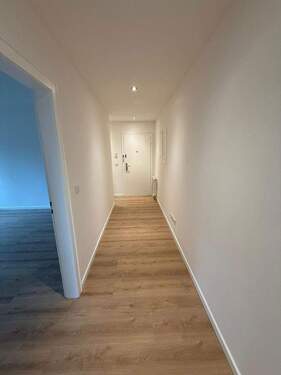 Bild 1 - Helle kernsanierte 3-Zimmer-Wohnung in sehr gepflegtem Wohnhaus, 1 Minute zum Grafenberger Wald