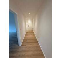 Helle kernsanierte 3-Zimmer-Wohnung in sehr gepflegtem Wohnhaus, 1 Minute zum Grafenberger Wald - Düsseldorf Ludenberg