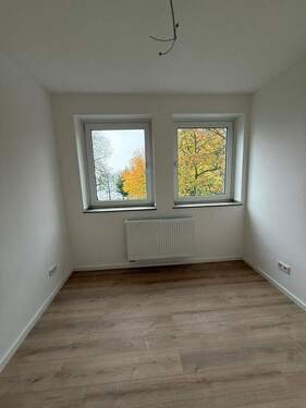 Bild 3 - 4 Zimmer Etagenwohnung in Düsseldorf