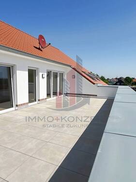 und die angrenzende Süddachterrasse - 