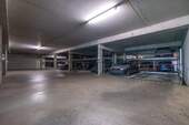 Tiefgarage - Stellplatz mietbar - 