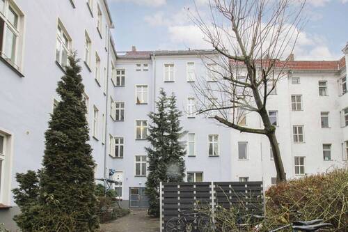 Rückseite Gebäude - 