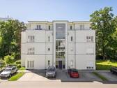 Hausansicht - 4 Zimmer Etagenwohnung zum Kaufen in Potsdam