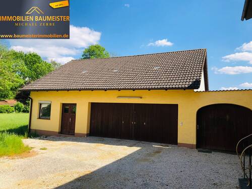 Garage und Werkstatt - Immobilien Baumeister.JPG - 