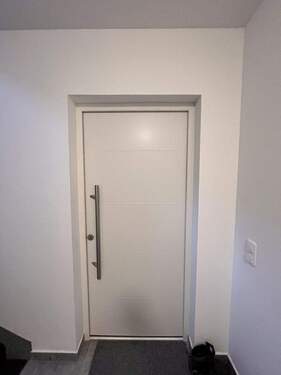 Wohnungstüre - 4 Zimmer Etagenwohnung in Bad Griesbach