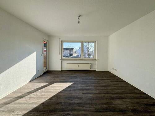 Wohnzimmer Ansicht 1 - 3 Zimmer Etagenwohnung in Ludwigsburg