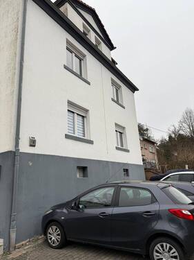 Bild 1 - Renovierte DG-Wohnung in Merzig zu vermieten!