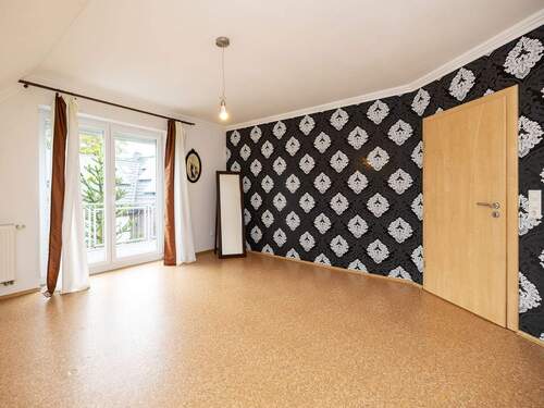 Schlafzimmer mit Balkonzugang - 
