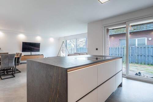 mit offenen Zugang zum Wohnbereich - 