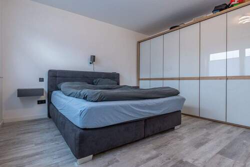 sowie das Elternzimmer - 