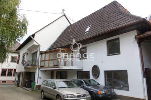 Außenansicht - ***Maikammer, ehem. Wohn- u. Geschäftshaus mit 2 Hallen, unterkellert, gr. Hof***