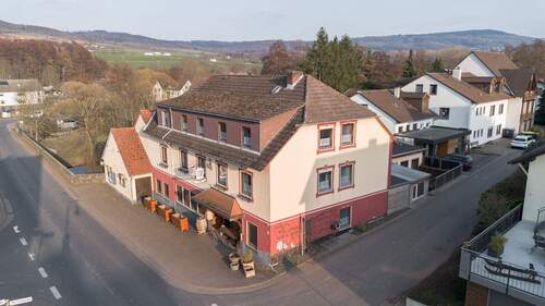 Ansicht Seite - Hotel, Pension, Gasthof zum Kaufen in Tann (Rhön)