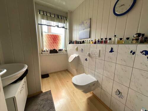 Gäste-WC im Erdgeschoss - 