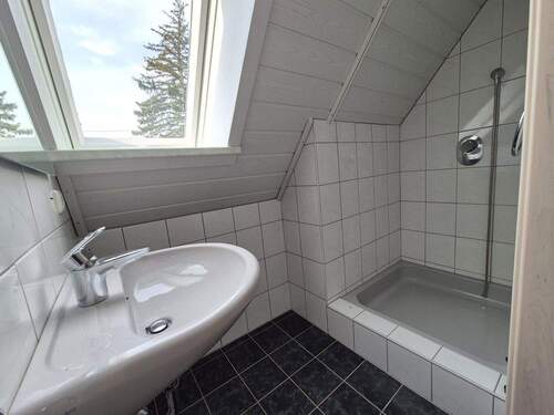 Bild 3 - 6 Zimmer Doppelhaushälfte in Harburg