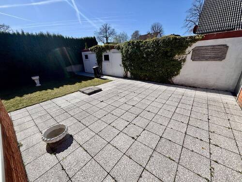 Große Terrasse - 5 Zimmer Einfamilienhaus zum Kaufen in Wedemark