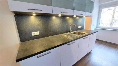 Bild 14 - 4 Zimmer Etagenwohnung zur Miete in Weiden in der Oberpfalz