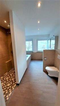 Bild 1 - Etagenwohnung mit 153,20 m&sup2; in Weiden in der Oberpfalz zur Miete