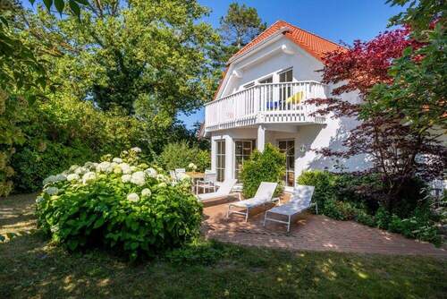 Hausansicht - Bungalow mit 196,00 m² in Glowe zum Kaufen
