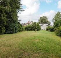 Baugrundstück für Einzel- oder Doppelhaus mit zwei Vollgeschossen in Alt-Rahlstedt ohne Baubindung - Hamburg