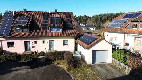 Ruhige Wohnlage - 4 Zimmer Doppelhaushälfte zum Kaufen in Mühlhausen