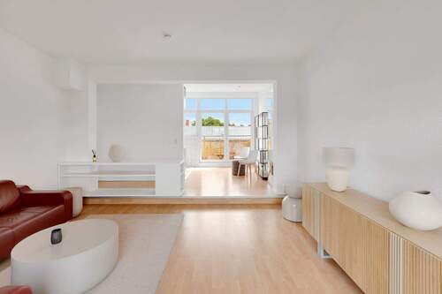 Wohnbereich / Küche - 2 Zimmer Etagenwohnung in Berlin