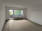 Wohnzimmer - Etagenwohnung mit 74,70 m&sup2; in Straubing zum Kaufen