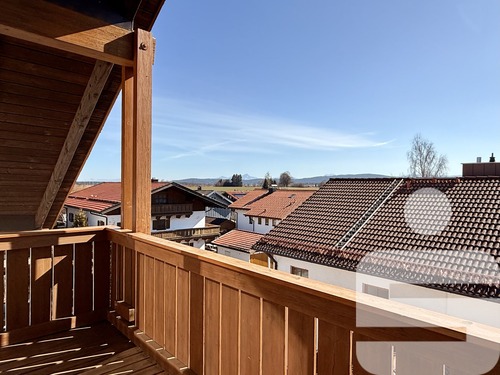 Balkon mit Bergblick - Ihr neues Zuhause mit Wohlfühlatmosphäre