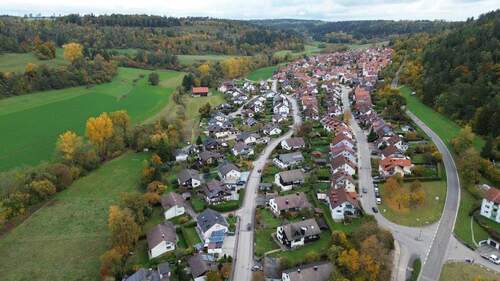 Ruhige Lage - 1 Zimmer Mehrfamilienhaus, Wohnhaus zum Kaufen in Greding