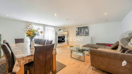 EG Wohnzimmer 1 - EFH ohne Garten, Hof oder Garage - großzügig wohnen im Herzen von Herxheim