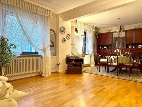 Wohn- und Esszimmer - 