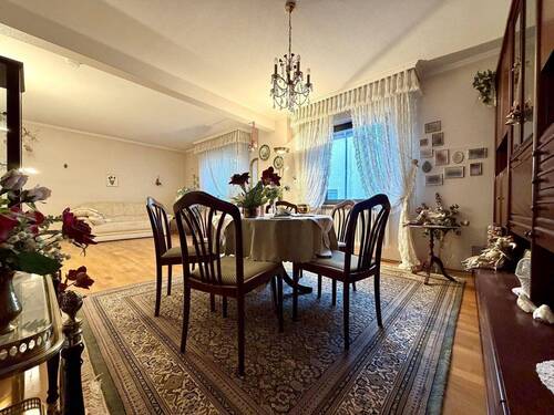 Wohn- und Esszimmer - 
