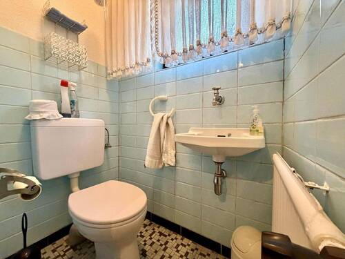 Gäste-WC im Erdgeschoss - 