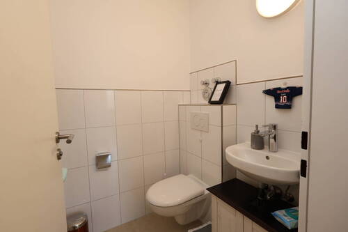 WC - 
