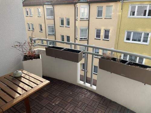 Balkon - Ruhig gelegene 2-Zimmer-Wohnung in zentraler Lage mit Balkon - Stadtteil Rennweg