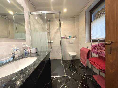 Badezimmer Erdgeschoss - 