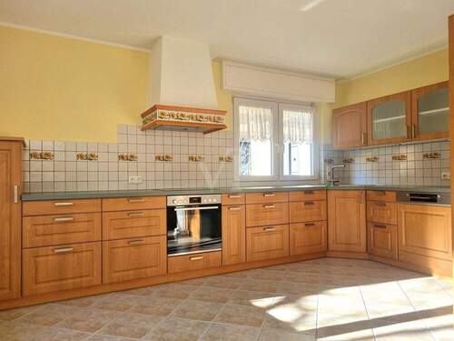 Großzügige, offene Küche EG - 