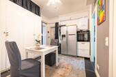 Diele mit Essbereich - 3 Zimmer Etagenwohnung in Berlin
