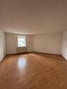 Wohnzimmer - 3 Zimmer Etagenwohnung zur Miete in Zeulenroda-Triebes